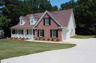 552 Brewer Dr, Locust Grove, GA 30248 - Photo 2