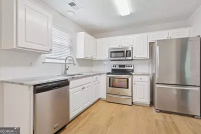552 Brewer Drive, Locust Grove, GA 30248 - Photo 6