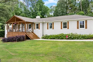 29 Red Bud Trail, Newnan, GA 30263 - Photo 2