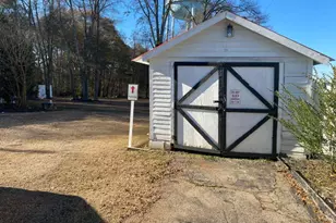 1029 S Elm St, Commerce, GA 30529 - Photo 32