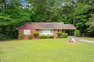 124 Charles Ave SE, Marietta, GA 30067 - Photo 2