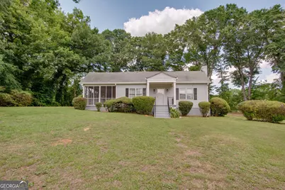 2111 M L King Jr Drive NW, Atlanta, GA 30310 - Photo 1