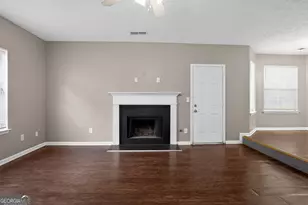 5836 Wellborn Creek Dr, Lithonia, GA 30058 - Photo 8