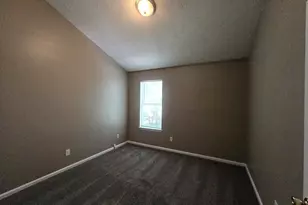 5836 Wellborn Creek Dr, Lithonia, GA 30058 - Photo 10