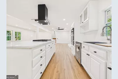 6740 Tell Road, Fairburn, GA 30213 - Photo 6