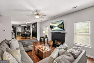 7531 Petal Pl, Fairburn, GA 30213 - Photo 8
