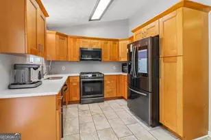 7325 Connell Rd, Fairburn, GA 30213 - Photo 6