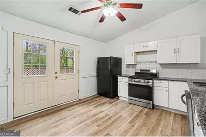 400 Hemlock Dr., Lawrenceville, GA 30046 - Photo 6