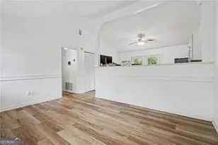 400 Hemlock Dr, Lawrenceville, GA 30046 - Photo 10