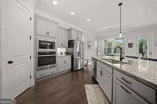 415 Frazier St, Woodstock, GA 30189 - Photo 4