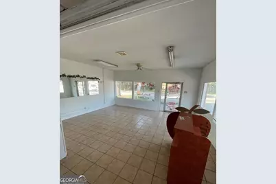 2217 Skidaway Road, Savannah, GA 31404 - Photo 4