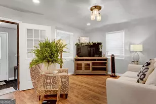 198 Joe Louis Dr NW, Atlanta, GA 30314 - Photo 8
