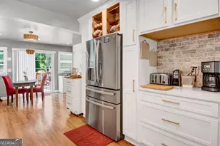 198 Joe Louis Dr NW, Atlanta, GA 30314 - Photo 10