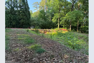 4605 Mystic Drive NE, Sandy Springs, GA 30342 - Photo 4