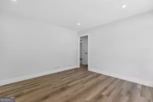 2712 Loghaven Dr NW, Atlanta, GA 30318 - Photo 14