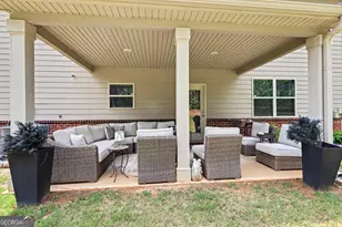 8033 Louis Dr, Locust Grove, GA 30248 - Photo 8