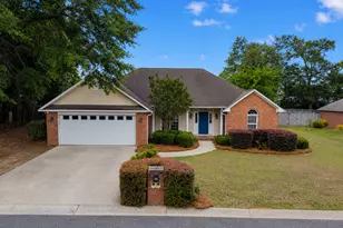 300 Oak Pointe Dr, Dublin, GA 31021 - Photo 1