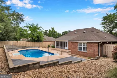 300 Oak Pointe Drive, Dublin, GA 31021 - Photo 6