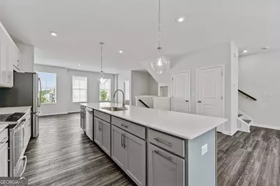 2688 Creekview Terrace NW, Atlanta, GA 30318 - Photo 6