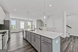 2688 Creekview Terrace NW, Atlanta, GA 30318 - Photo 6