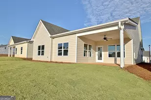 105 Redhaven Dr, Senoia, GA 30276 - Photo 2