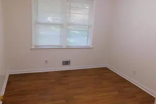 4618 Bartlett Rd, Forest Park, GA 30297 - Photo 6