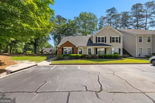 801 Ridgelake Dr, Peachtree City, GA 30269 - Photo 2