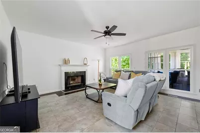 2932 Sunset View Circle, Suwanee, GA 30024 - Photo 10