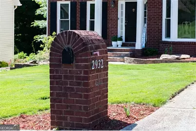 2932 Sunset View Circle, Suwanee, GA 30024 - Photo 2