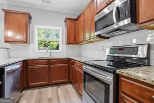 9518 Rushmore Cir, Braselton, GA 30517 - Photo 2