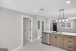 1011 Richards St, Savannah, GA 31415 - Photo 8