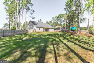 609 Live Oak Wy, Dublin, GA 31021 - Photo 34