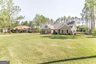 609 Live Oak Wy, Dublin, GA 31021 - Photo 4