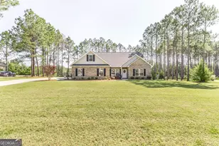 609 Live Oak Wy, Dublin, GA 31021 - Photo 2