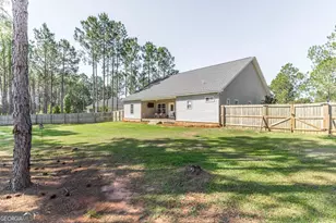 609 Live Oak Wy, Dublin, GA 31021 - Photo 32