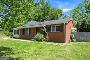 144 Georgia St, Demorest, GA 30535 - Photo 2