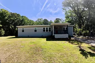67 Glover Cir, Newnan, GA 30263 - Photo 2
