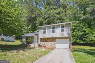 4975 Galbraith Cir, Stone Mountain, GA 30088 - Photo 1