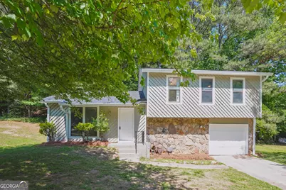 4975 Galbraith Circle, Stone Mountain, GA 30088 - Photo 2