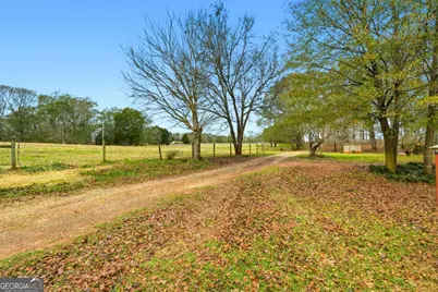 1295 Double Bridge Road, Winder, GA 30680 - Photo 32
