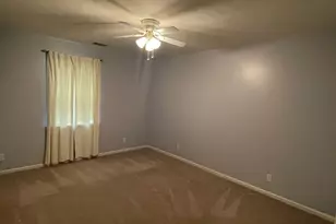 107 Gundy St, Glennville, GA 30427 - Photo 12