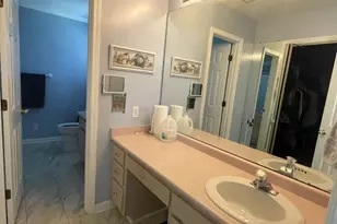 107 Gundy St, Glennville, GA 30427 - Photo 16