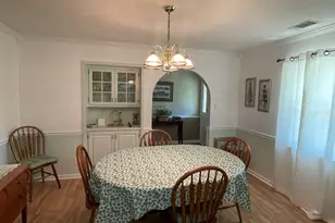 107 Gundy St, Glennville, GA 30427 - Photo 8
