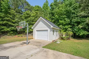 90 Carriage Ln, Senoia, GA 30276 - Photo 40