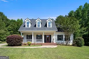 90 Carriage Ln, Senoia, GA 30276 - Photo 1