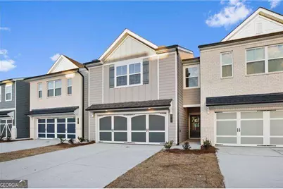 5332 Melbourne Lane, Flowery Branch, GA 30542 - Photo 1