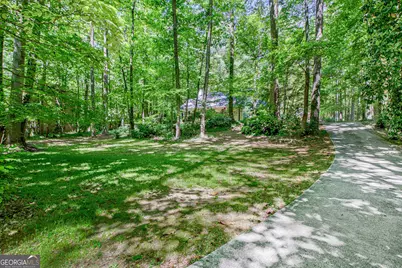 175 Ashley Creek Drive, Newnan, GA 30263 - Photo 8