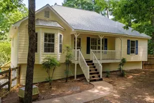 623 Peachtree Dr SE, White, GA 30184 - Photo 1
