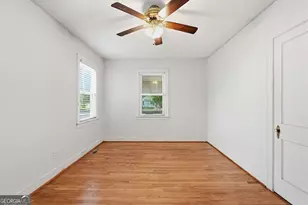 2103 E 37th St, Savannah, GA 31404 - Photo 12