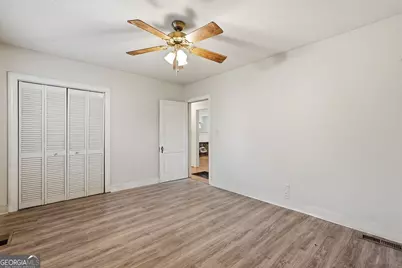 2103 E 37th Street, Savannah, GA 31404 - Photo 10